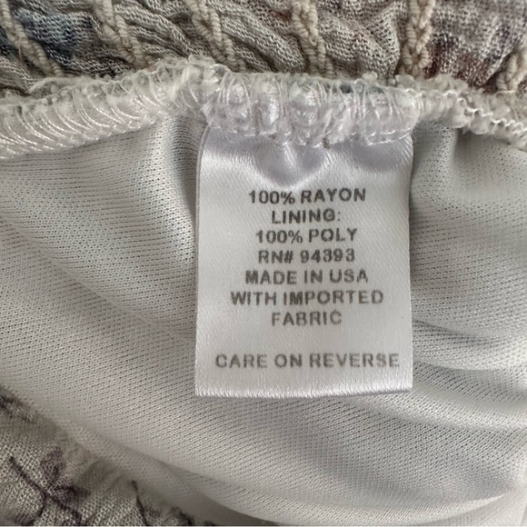 Slate & Willow Women's Ruched Puff Sleeve Floral Top Size Small - Picture 6 of 8